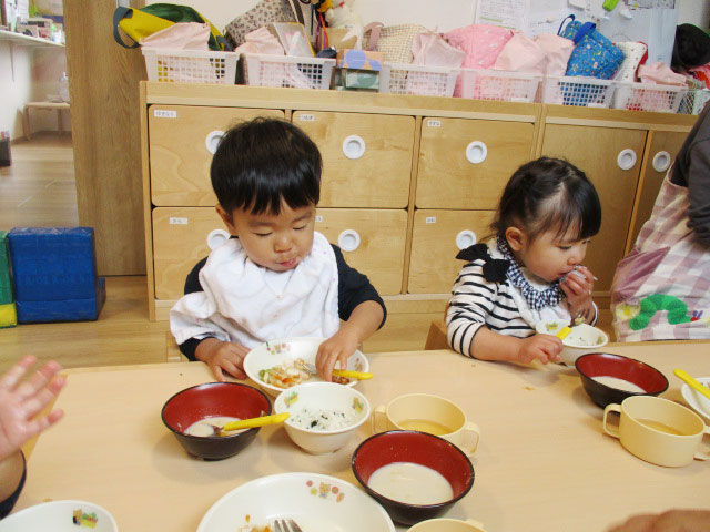 給食の画像