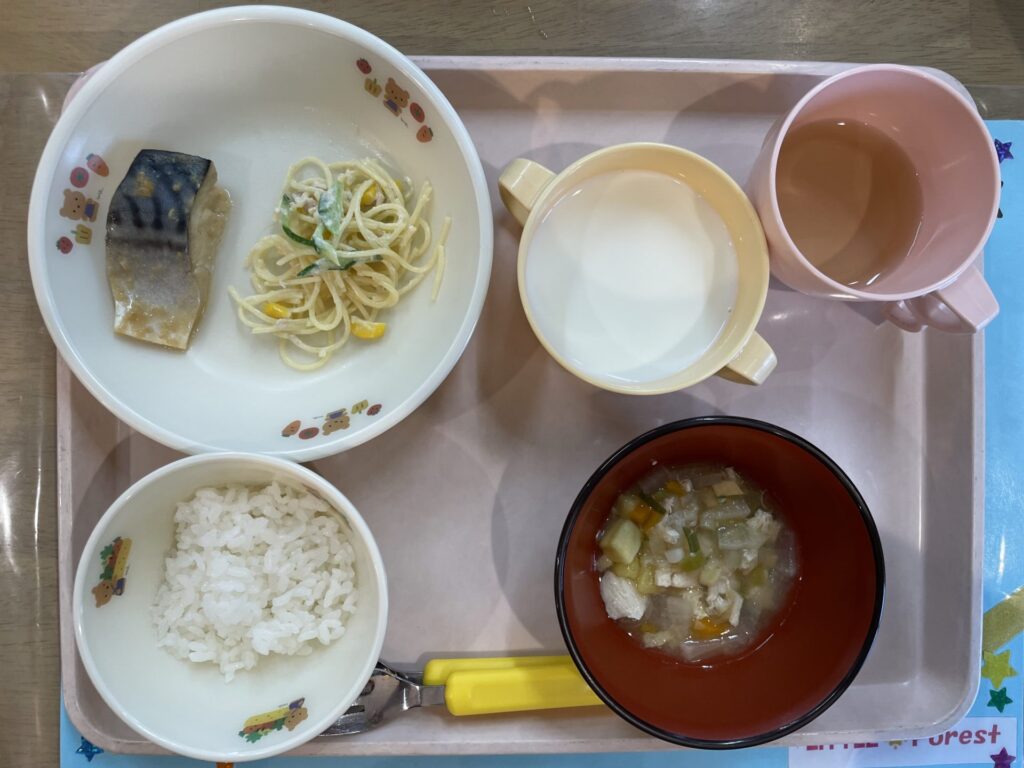 画像：給食