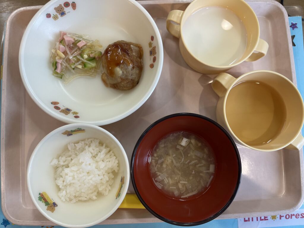 画像：給食