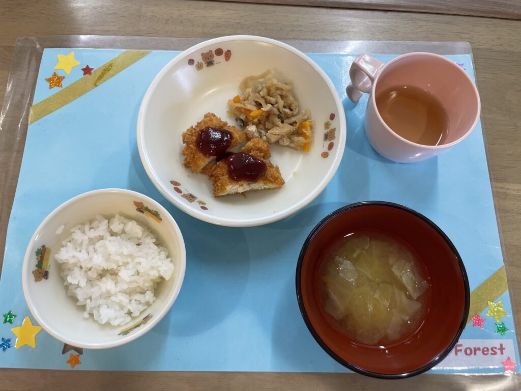 画像：給食