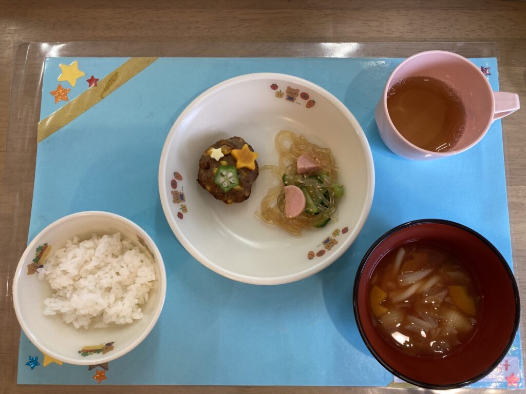 画像：給食