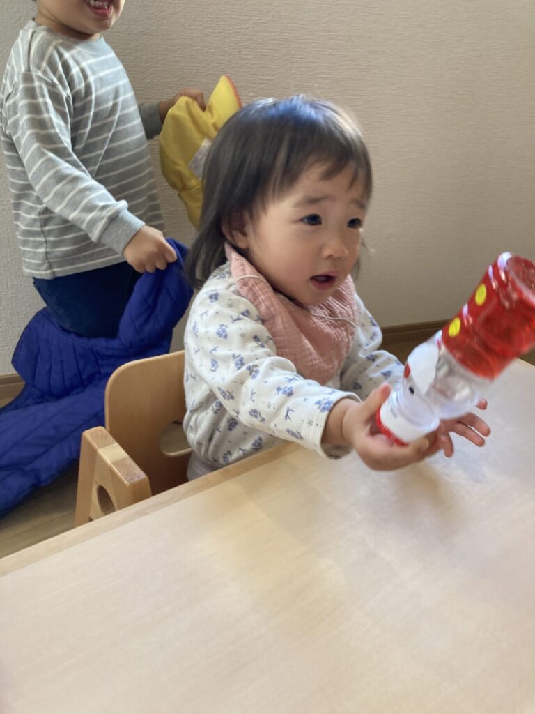 写真: どんぐりマラカス🎵