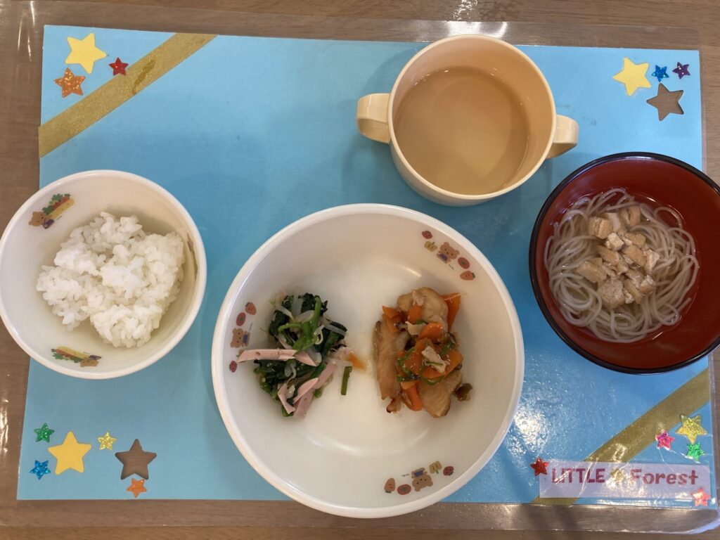 画像：給食