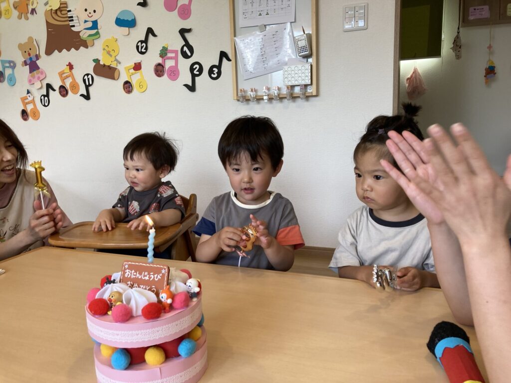 写真: 5月のお誕生日会🎊