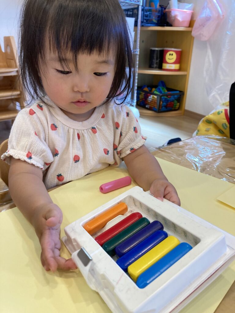写真: クレヨンでぐ～るぐる🖍