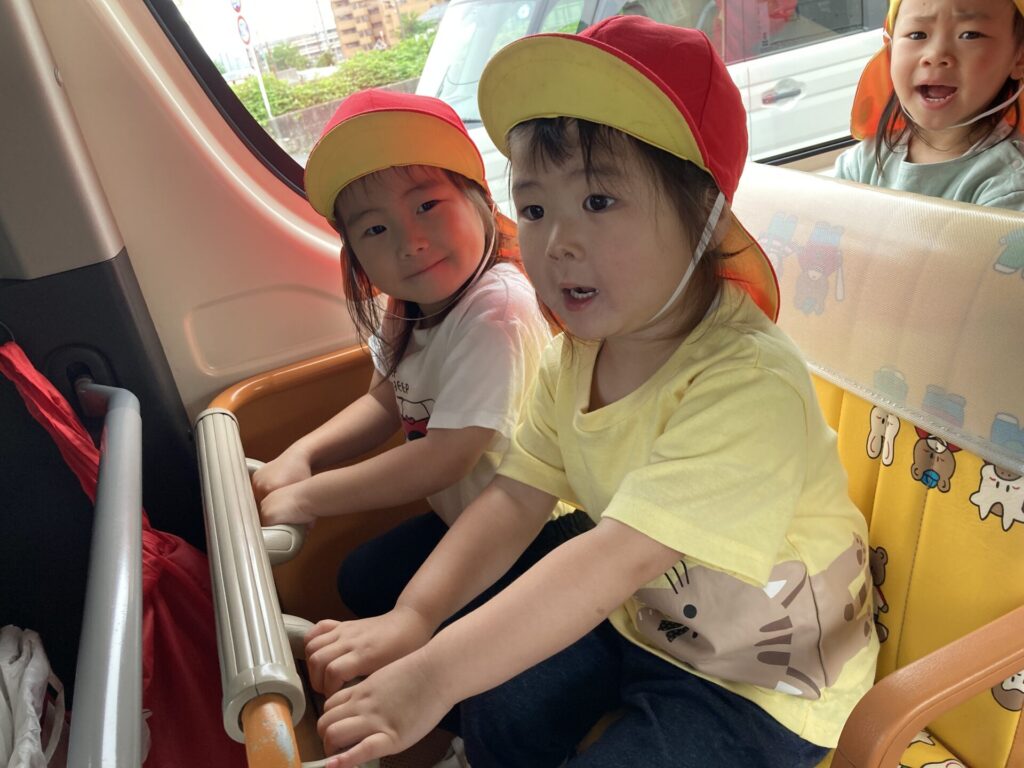 写真: お出かけの日　　　～あがたの森公園へレッツゴー🚌～