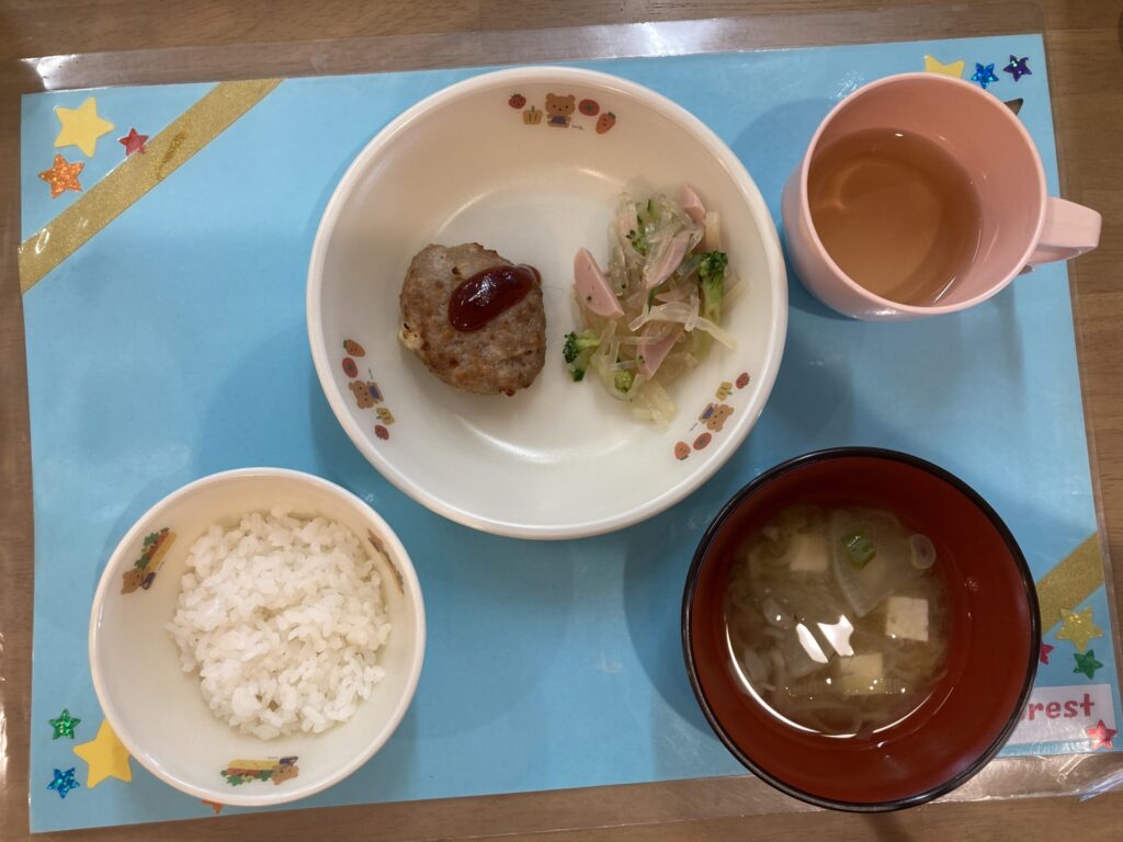 画像：給食