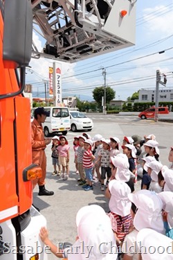 ・呈律逶ｮ繧ｻ繝ｬ繧ｯ繝・KM1_0129